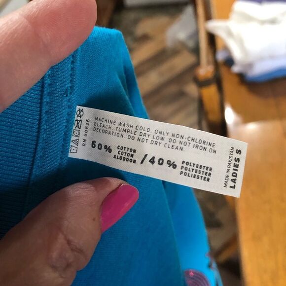 Women’s Crew Neck Beaded “LOVE” Graphic Short Sleeve T-Shirt - S - Picture 11 of 11